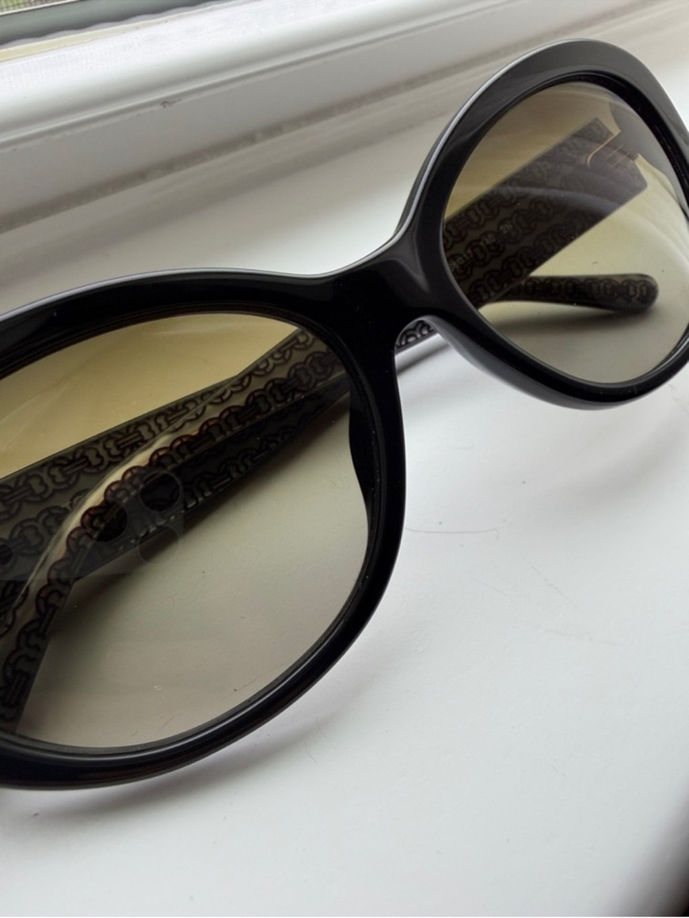 NEW TORY BURCH SOLD OUT Black Cat Eye Sunglasses Green Gradient Lens & Case - Picture 6 of 9